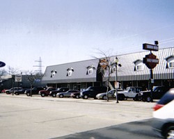 com_2-Suburban Motors Harley Davidson - Theinsville, WI